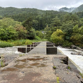 沈下橋を見に行きました。普通に通れましたね。