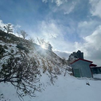 ここらでちょっと青空が拝めた