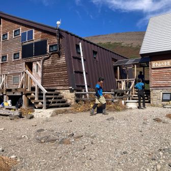 八合目避難小屋