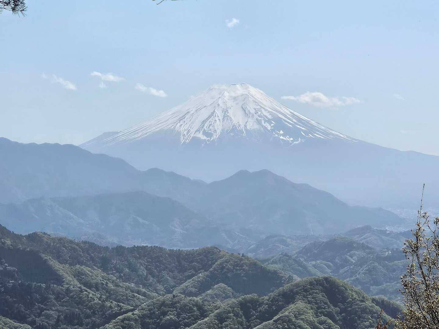 犬目バス停-扇山-大久保山-長尾峰-コタラ山-百蔵山-百蔵 縦走コースの写真