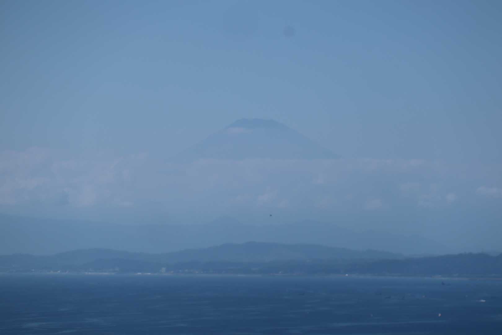 うっすら富士山