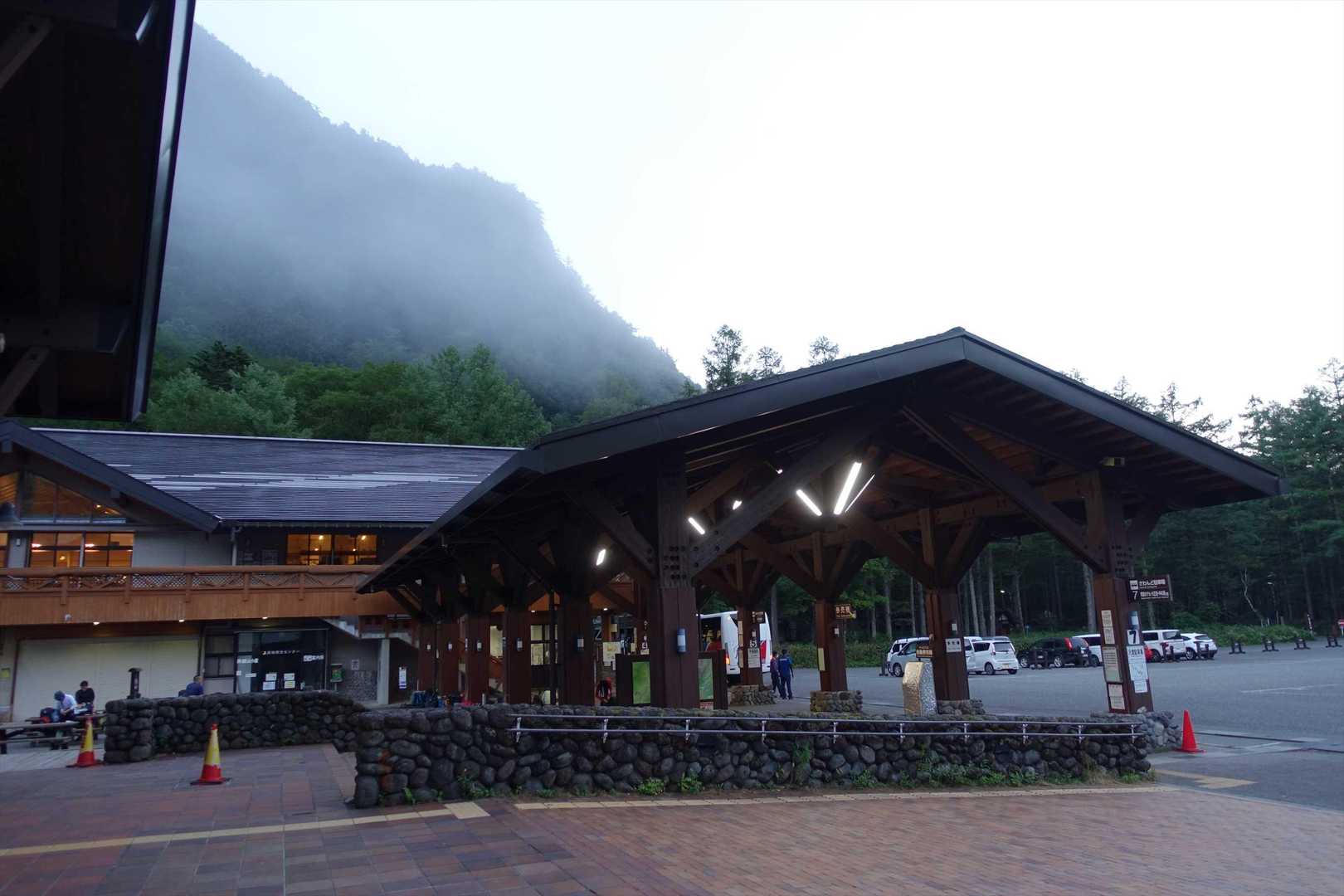 坊主岩小屋-赤沢岩小屋-槍見河原-小梨平-河童橋-上高地バ 縦走コースの写真