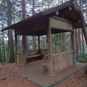 最後の？東屋
登山口はもうすぐそこです