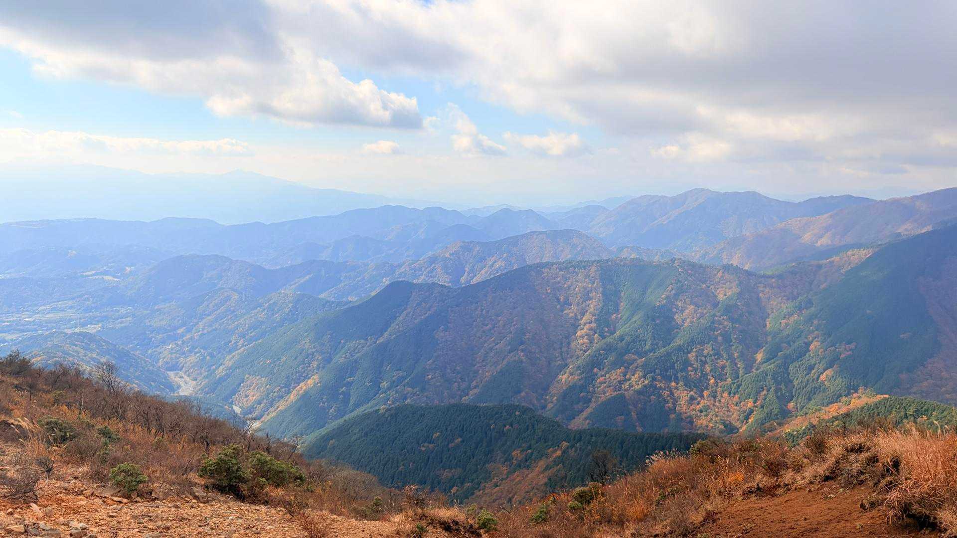 ヤビツ峠-岳ノ台-菩提峠-三ノ塔 周回コースの写真