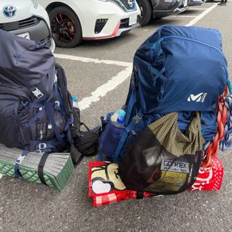 駐車場🅿️到着
なんだこの荷物は😅