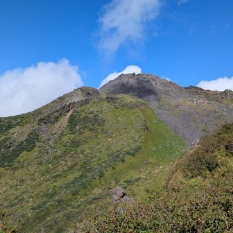 山頂方面はよく見えます。