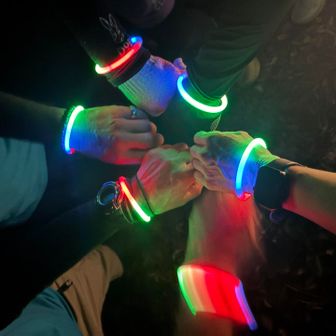 ✨皆んなで光る腕輪して登りました💫✨