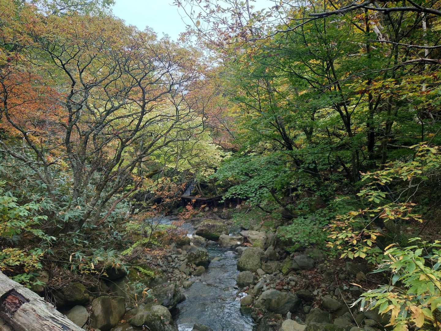 あだたら山ロープウエイ山頂駅-安達太良山-携帯トイレブース 縦走コースの写真