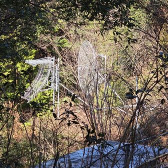 アンテナの隙間の長さが気になる(笑)9000MHzくらいかな(笑)
