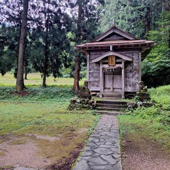 以外と人が少ない鳥坂神社