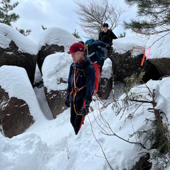 おばれ岩へのう回路からおばれ岩前へ降りるところ