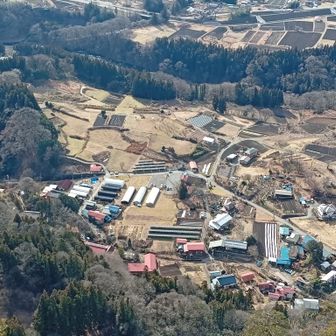 山頂から古谷登山口駐車場