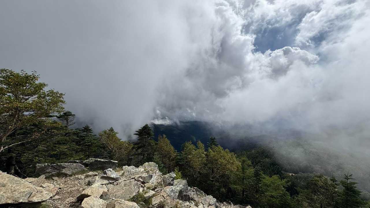 金峰山・朝日岳（大弛峠ピストン） の写真 12