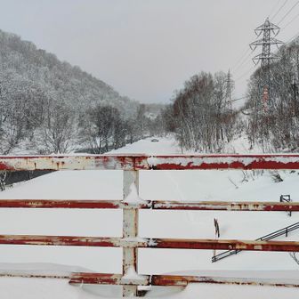 奥にポツンと1台