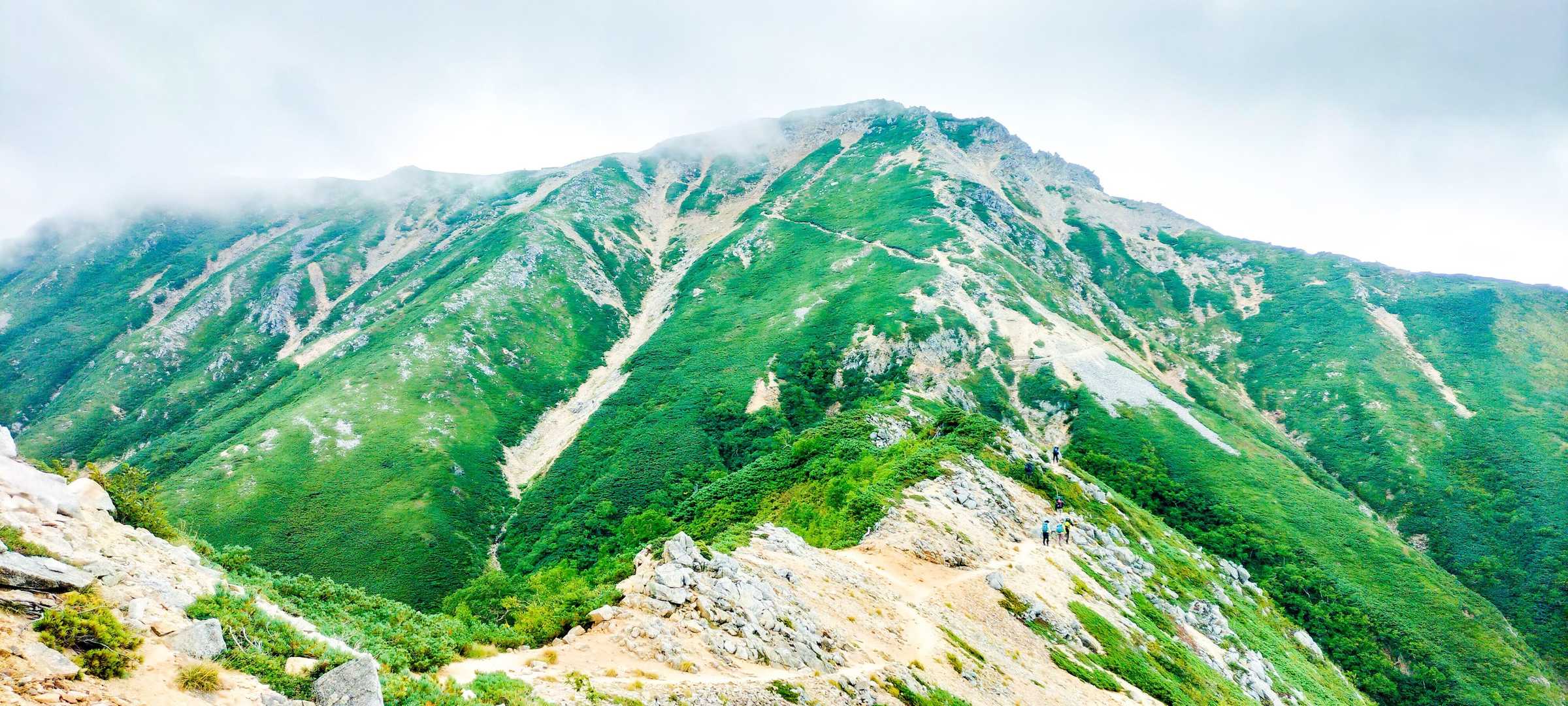 ついに大天井岳が目の前に！かっこいいお姿だけど激坂の予感（高低差150m）