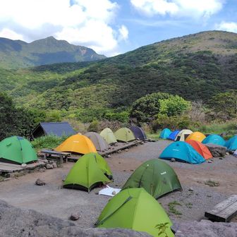 下山してテント場に到着
この時点で25張位