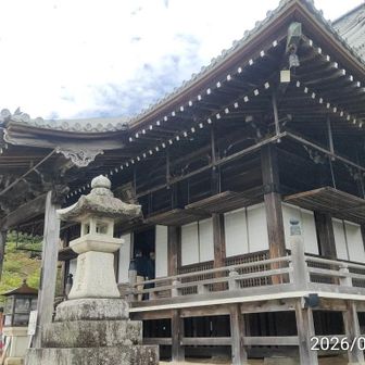 無動寺明王堂　此の中で9日間の荒行に耐え阿闍梨さんになられるとか