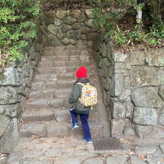 さて取り付き到着！
家族でレッツラゴー！

ちなみに他の皆様はすでに山頂でワイワイやってるとのこと😄