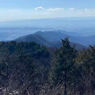 登ってきた方角を確認。