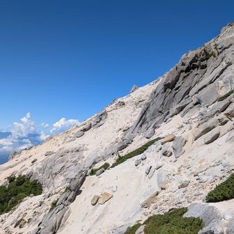 甲斐駒ヶ岳山頂へ