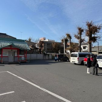 ちなみに車泊したここのトイレは洋式ウォシュレットで深夜は誰も来ません。市街地なんでエンジンは切りましょうね。