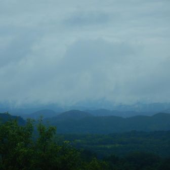 大岳山も見えず