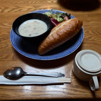 モーニング
きのこスープは特に美味しい