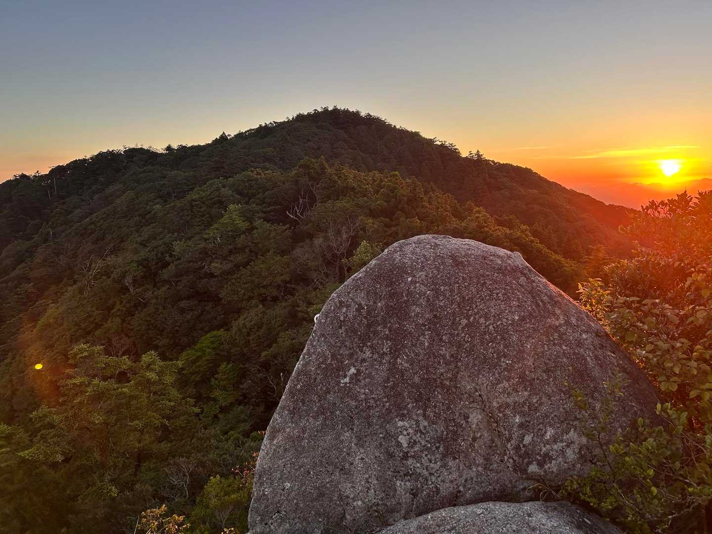 仏頂山を経て三郡山へ