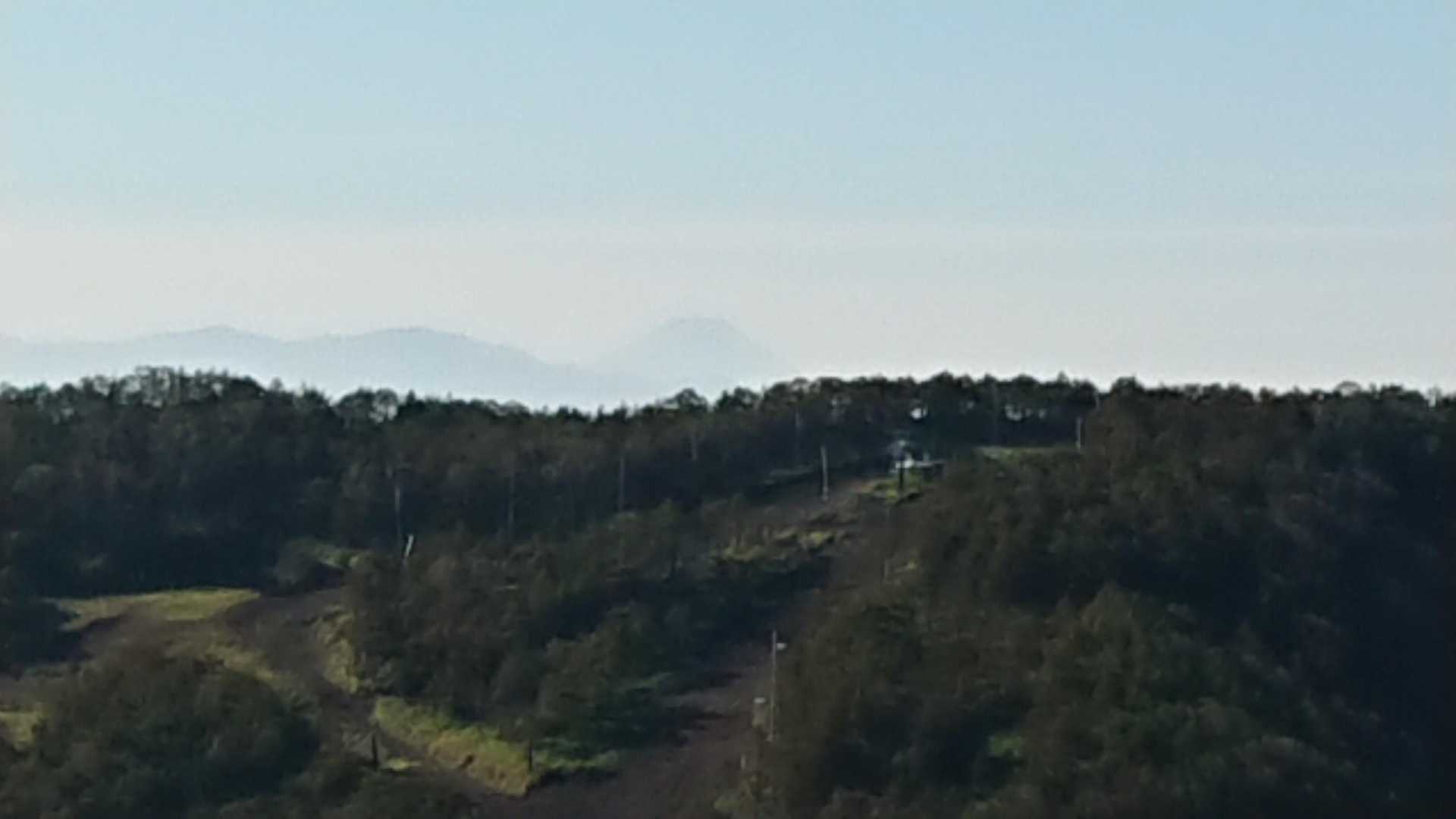 うっすら富士山🗻