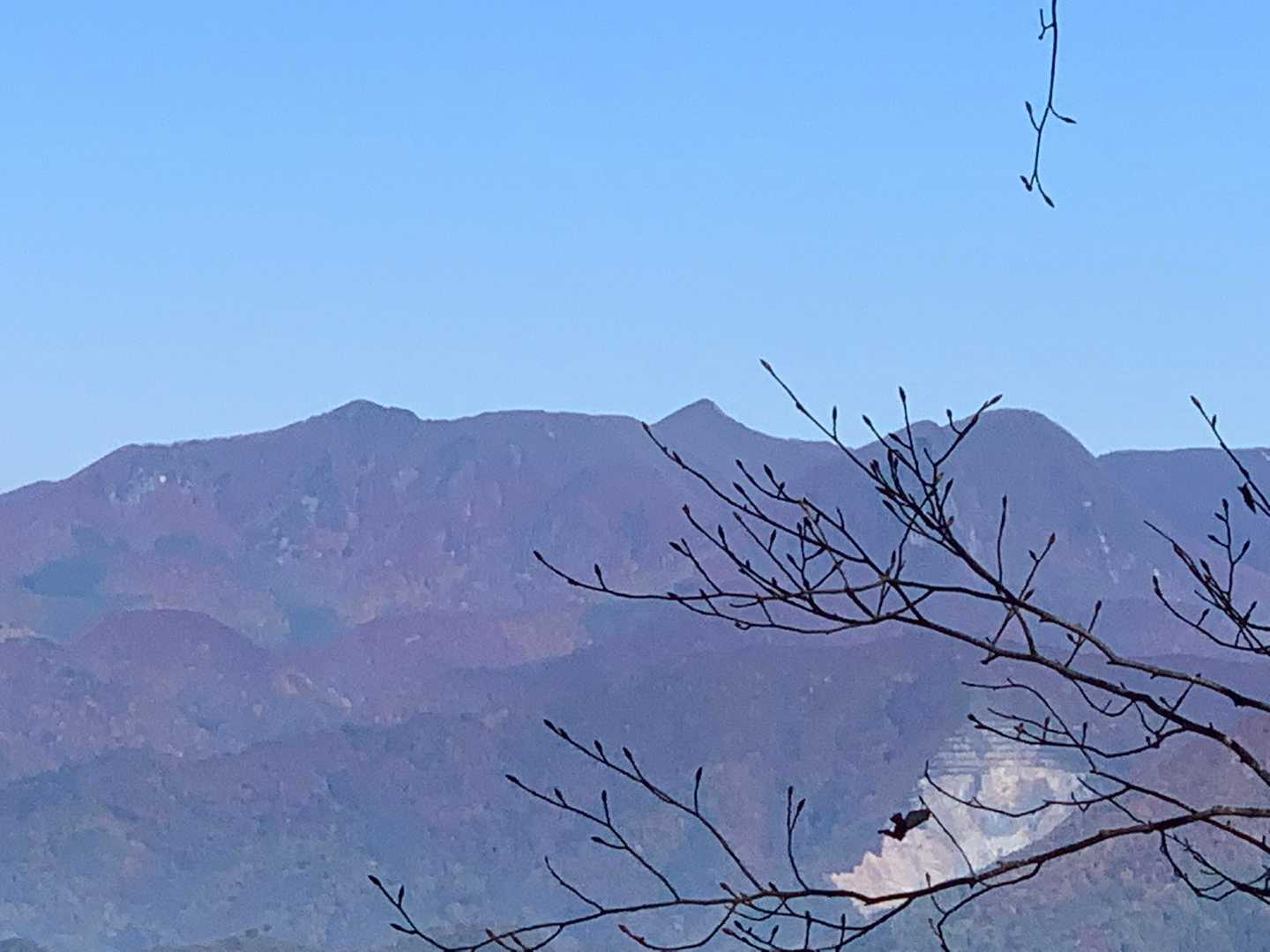 山寺観音千手院-雨呼山-鵜沢山-三角山-三角山登山口 縦走コースの写真
