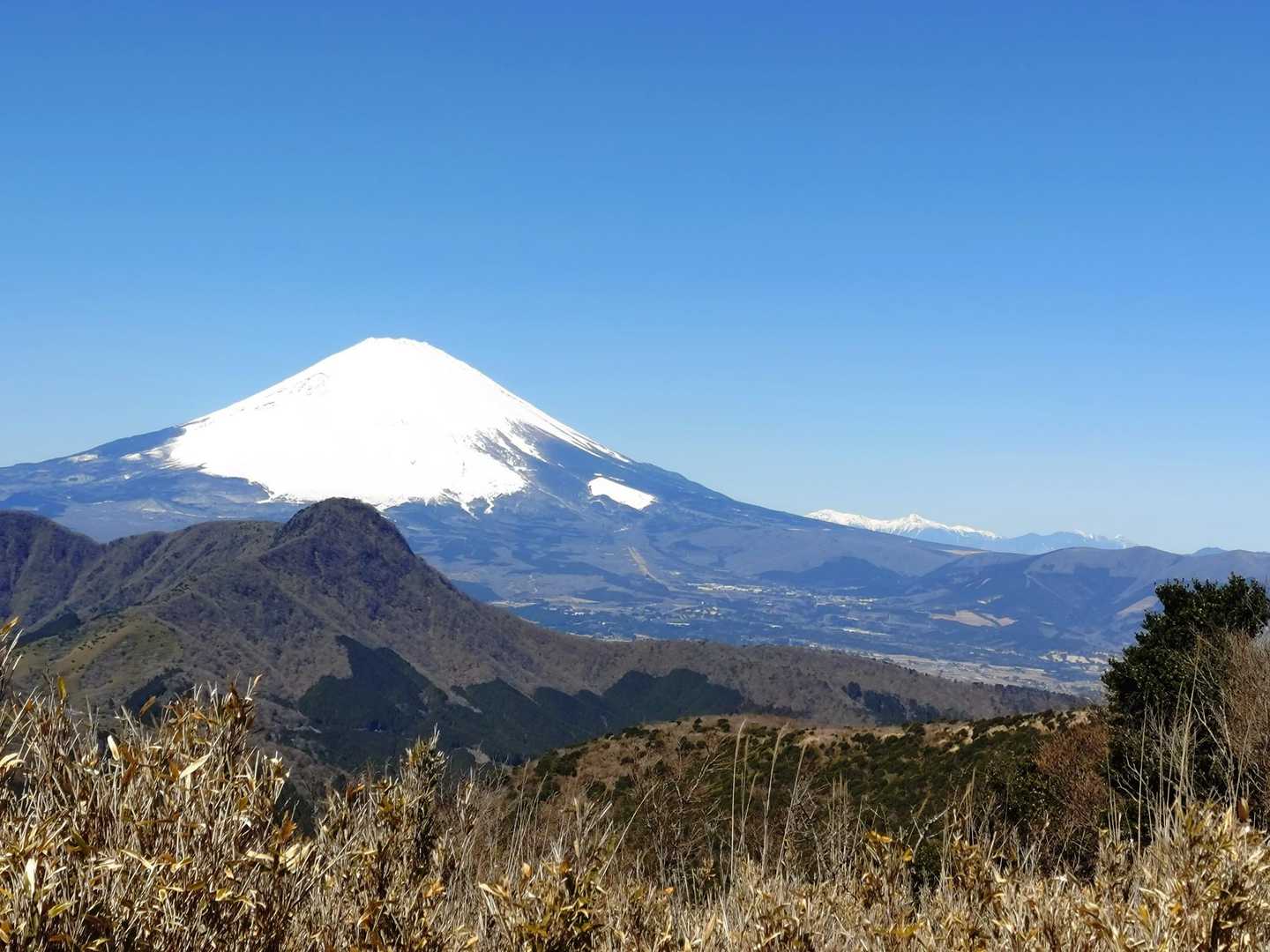 富士山の右側に南アルプス見えた🗻✨️