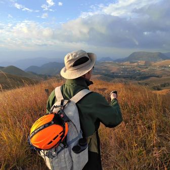 ひらお　のぼる