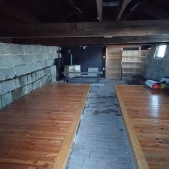 泊まる予定だった石室の中は…めっちゃキレイ〜✨泊まりたい✨