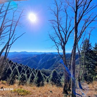 紀伊半島のど真ん中❣️
奥深い絶景を眺め…