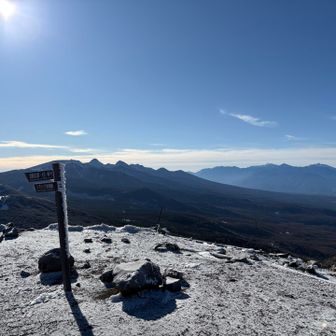 南八ヶ岳、その奥に南アルプス