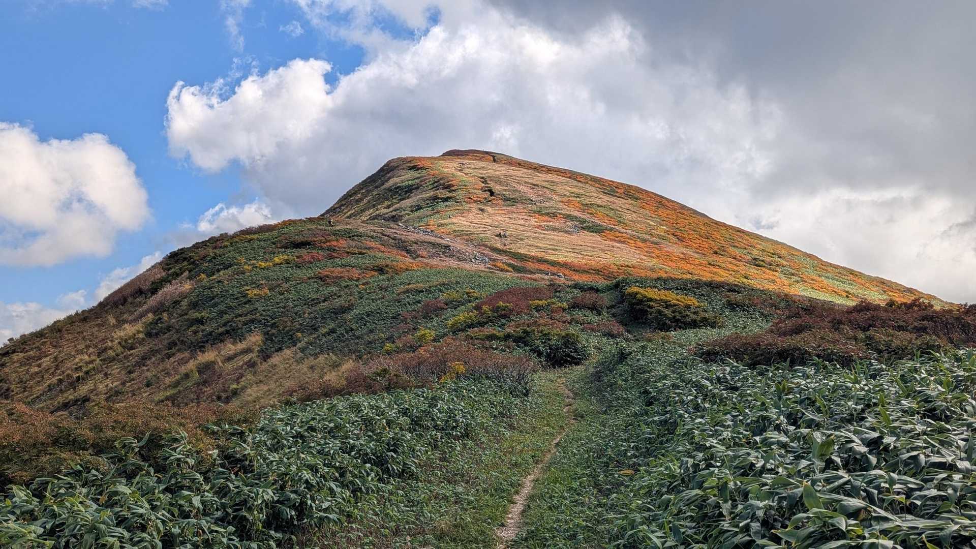 清太岩山-ユーフン山-寒江山-北寒江山-中先峰-以東岳-竜 周回コースの写真