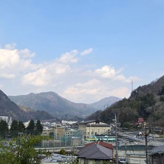 先程の視界が綺麗に広がったＶｅｒ．

右に「菊花山」、左に「岩殿山」、その奥に「百蔵山」、その更に右奥に火災があった「扇山」