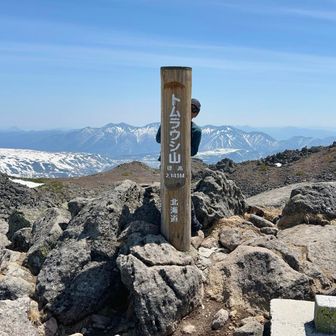 無事に山頂着🏔️
トムラでのひょっこりは4ヶ月振りとなります😎