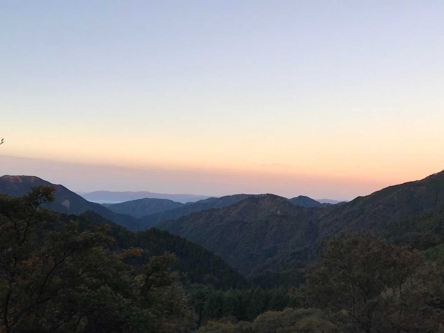 武平トンネル西駐車場登山口-沢谷峠-雨乞岳-杉峠 周回コースの写真