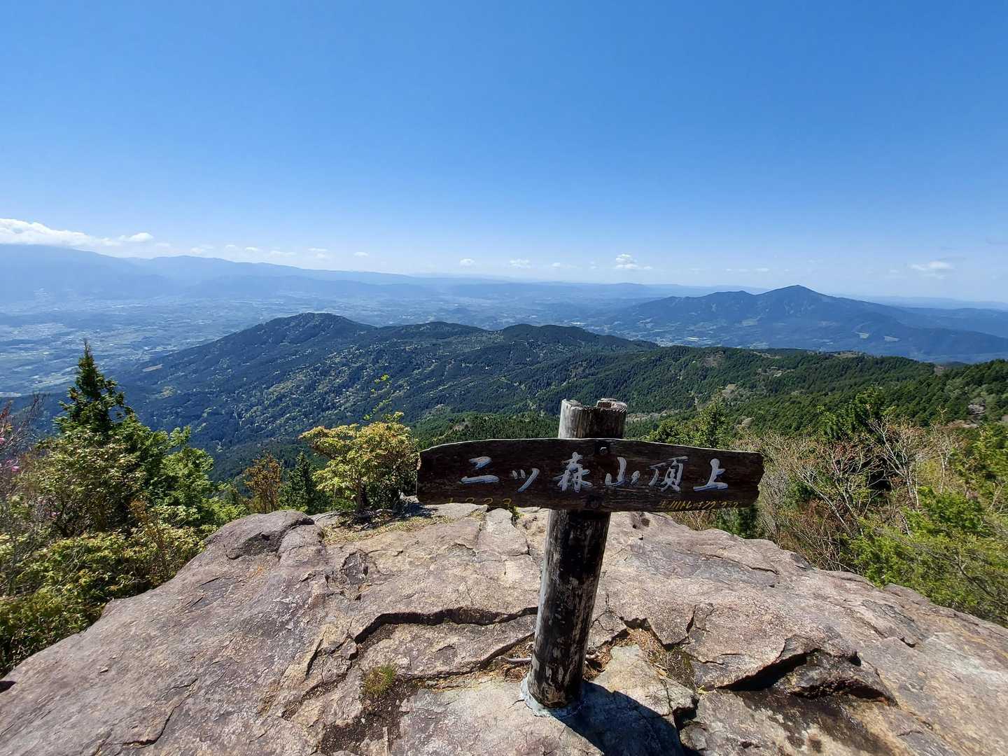山頂は景色が良い😊