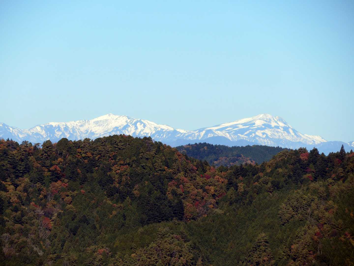 城山より：別山・白山