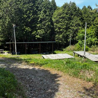 葛城山のテント場所！予約制です。テントデビューの人誘って一回来たいな