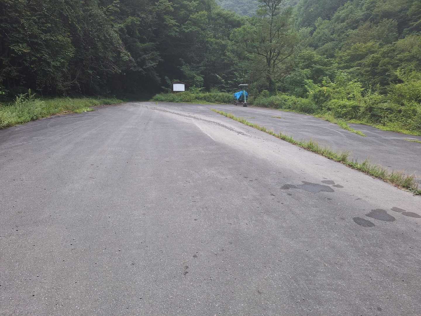 易老渡のすぐ先に広いスペース