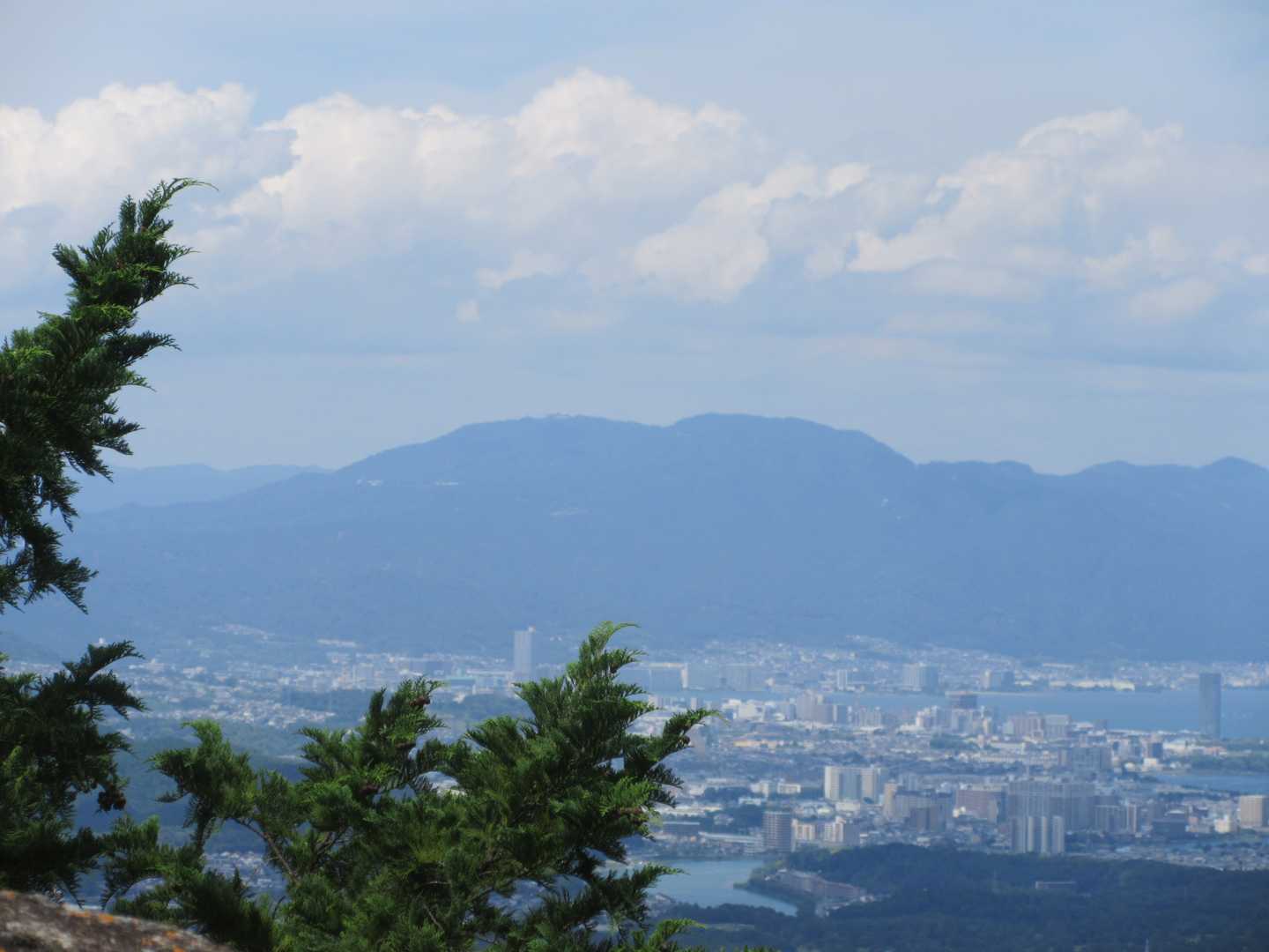 比叡山かな。