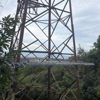 高尾山山頂、展望はほとんどみえない