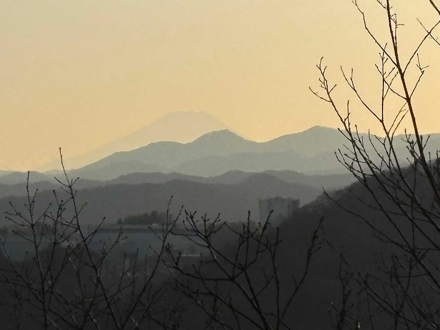 薄っすら富士山🗻