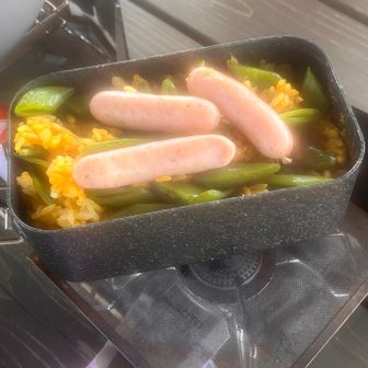 カレーピラフ(湯気でボケちゃってる…)
美味しいでしかない🤤
ごちそうさまでした😋