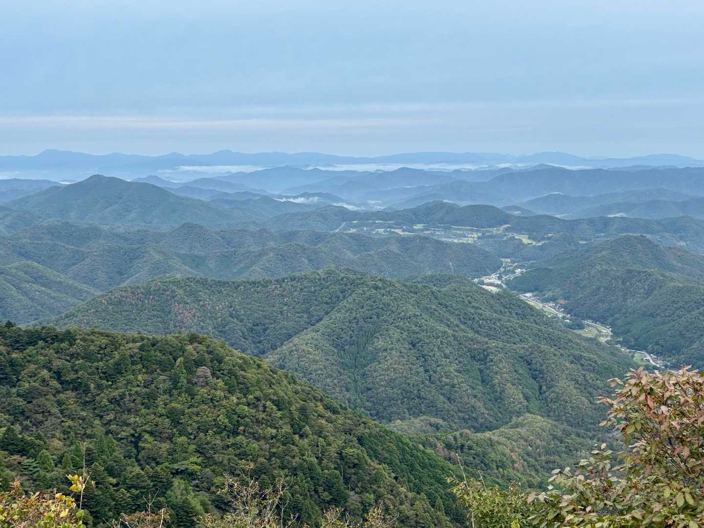 いやホント絶景

いい山ですね〜
兵庫100名山　小金ヶ嶽