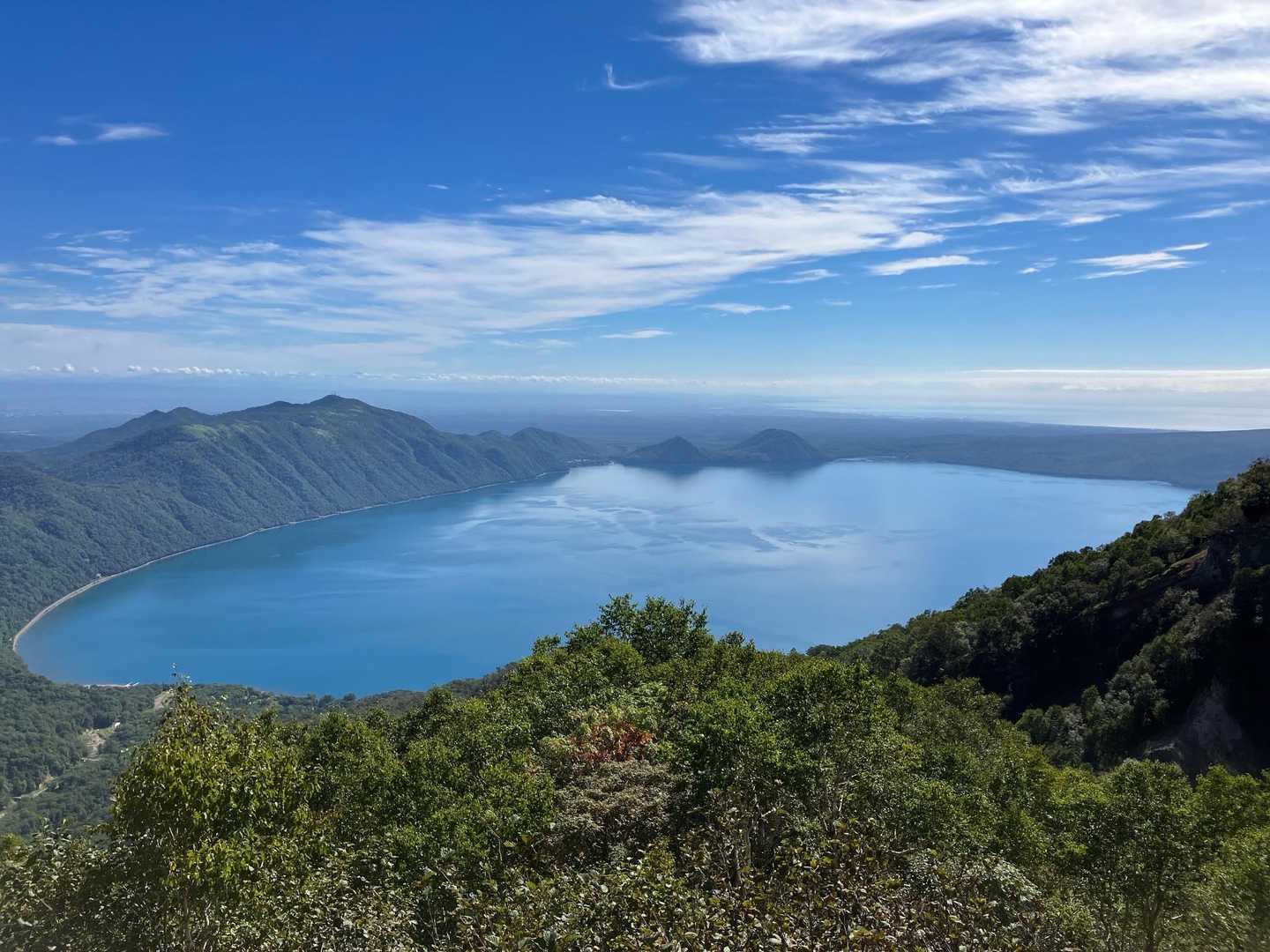 下山途中
支笏湖がブルーにきれー