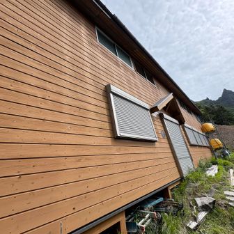 キレット小屋🛖休業中
ここも立派なのに再開する事あるのかなぁ？